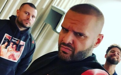 Kontrafakt aj mesiac po vydaní albumu ovláda rebríčky počúvanosti. 9 z 10 top skladieb patria Rytmusovi, Egovi a Anysovi Kontrafakt aj mesiac po vydaní albumu ovláda rebríčky počúvanosti. 9 z 10 top skladieb patria Rytmusovi, Egovi a Anysovi