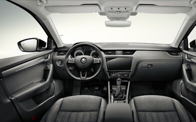 Kontroverzný facelift Octavie detailne ukázal interiér s obrovským displejom. Nové sú však aj motory Kontroverzný facelift Octavie detailne ukázal interiér s obrovským displejom. Nové sú však aj motory