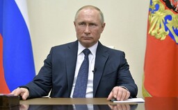 Koronavirus byl vytvořen na Západě, šíří se falešné zprávy. Za 2 měsíce EU zaznamenala přes 150 proruských hoaxů