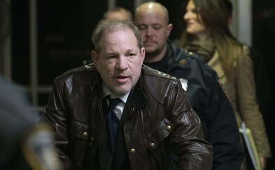 Koronavirem je nakažený i odsouzený sexuální predátor Harvey Weinstein Koronavirem je nakažený i odsouzený sexuální predátor Harvey Weinstein