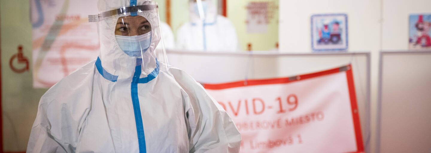 KORONAVIRUS: Padl nový rekord. V Česku přibylo 30 350 nově nakažených