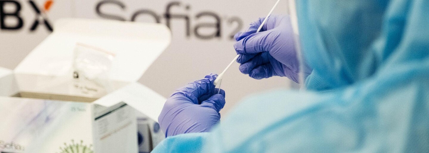 KORONAVIRUS: V Česku padl další rekord, přibylo 59 630 nakažených