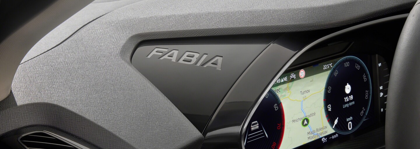 Krajšia, modernejšia a podstatne väčšia. Privítaj novú Škodu Fabia, ktorá opäť ponúkne aj štvorvalec