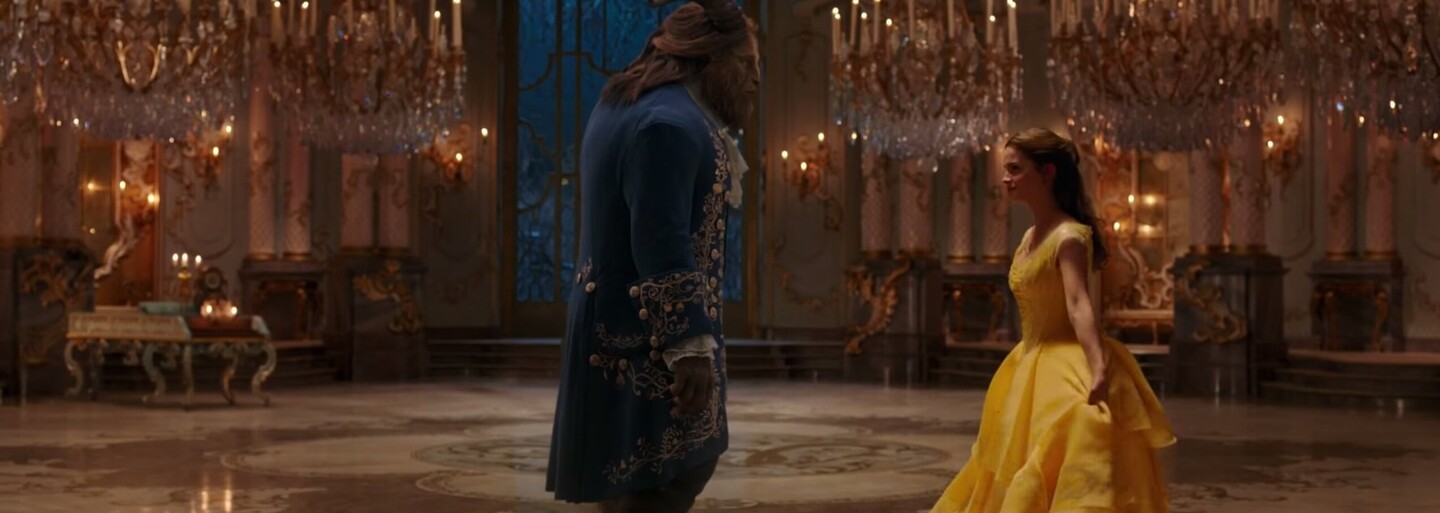 Krásna Emma Watson nás v ďalšej upútavke ambicióznej rozprávky Kráska a zviera láka na vizuálne prepracovaný a strhujúci zážitok