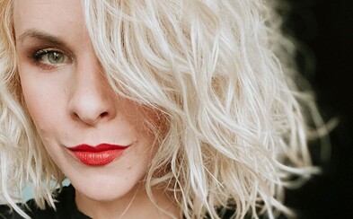 Kristína Tormová: Večer som si na nočný stolík odbalila osem Mila rezov, aby som v noci pri kojení nešušťala Kristína Tormová: Večer som si na nočný stolík odbalila osem Mila rezov, aby som v noci pri kojení nešušťala