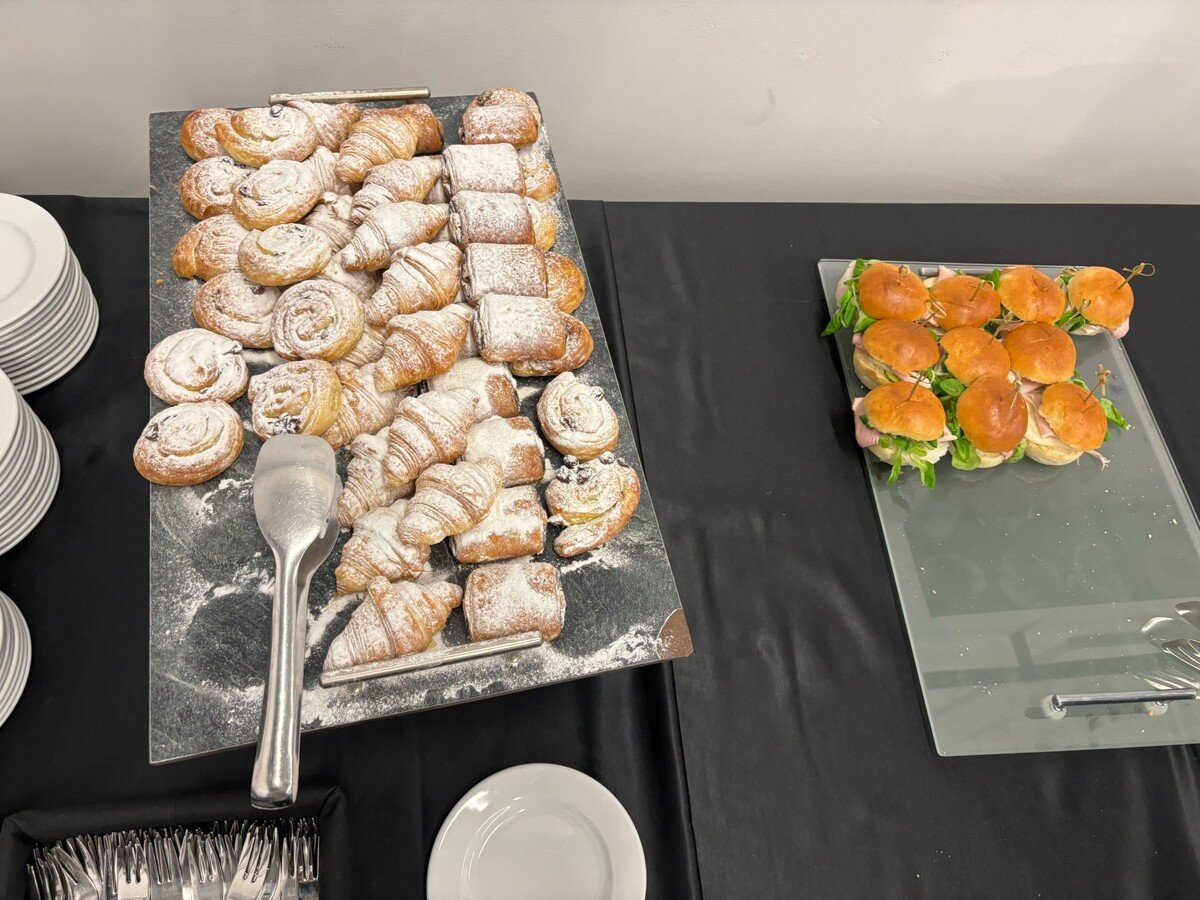 Catering ve štábu ANO.