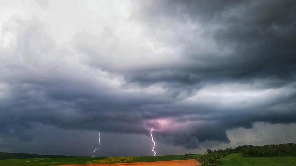 Nikolas Čikala, Slovensko