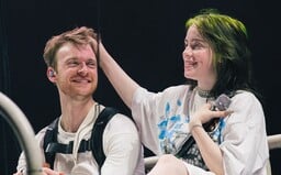 Kdo je bratr Billie Eilish a proč je nejdůležitější osobou v její kariéře?