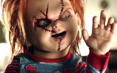 Kultový Chucky dostane remake, v ktorom sa z neho stane technologicky vyspelejšia hračka na zabíjanie. Dočkáme sa ale aj seriálu Kultový Chucky dostane remake, v ktorom sa z neho stane technologicky vyspelejšia hračka na zabíjanie. Dočkáme sa ale aj seriálu
