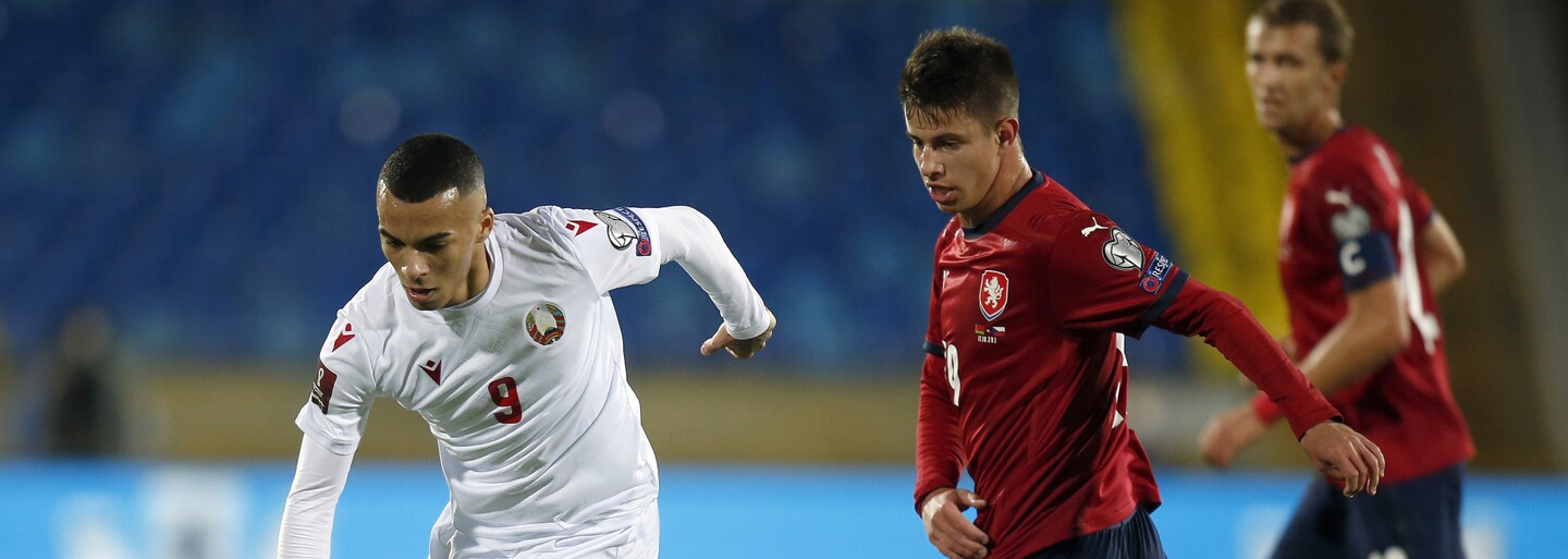 Kvalifikace na MS ve fotbale: Česko splnilo povinnost a přehrálo Bělorusko 2:0. Trefil se Schick i Hložek