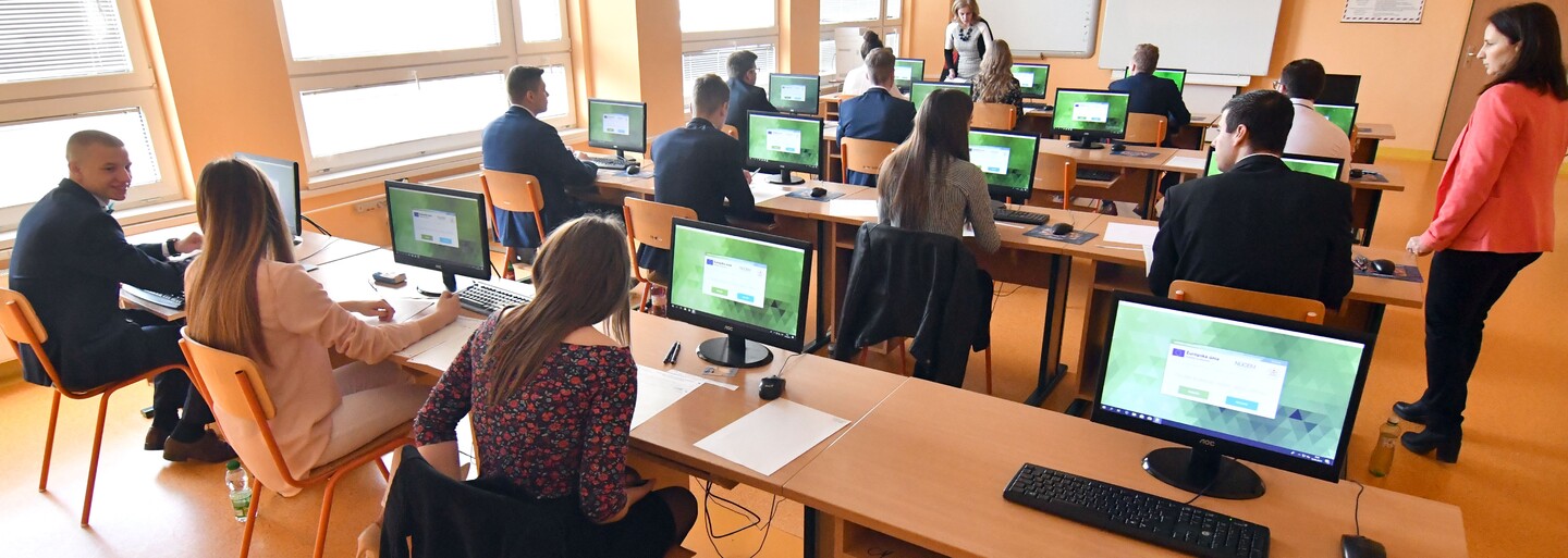 KVÍZ: Dokázal by si zmaturovať z matiky? Slovákov dnes potrápili tieto náročné otázky