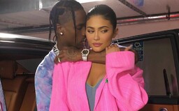 Kylie Jenner potvrdila, že sa rozišla s Travisom Scottom: Internet všetko 100-násobne zdramatizuje, s expriateľom som sa nestretla