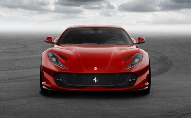Labutia pieseň atmosférickej V12-ky od Ferrari má až 800 koní. Privítajte novú vlajkovú loď 812 Superfast Labutia pieseň atmosférickej V12-ky od Ferrari má až 800 koní. Privítajte novú vlajkovú loď 812 Superfast
