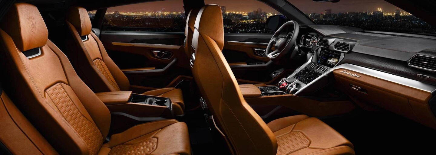 Lamborghini konečně odhaluje své super-SUV. 650koňový Urus je nejrychlejší SUV na trhu