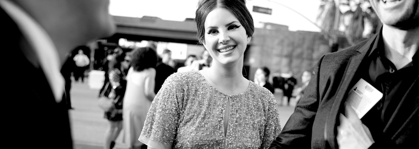 Lana Del Rey jde off-line. Deaktivovala si všechny své sociální sítě