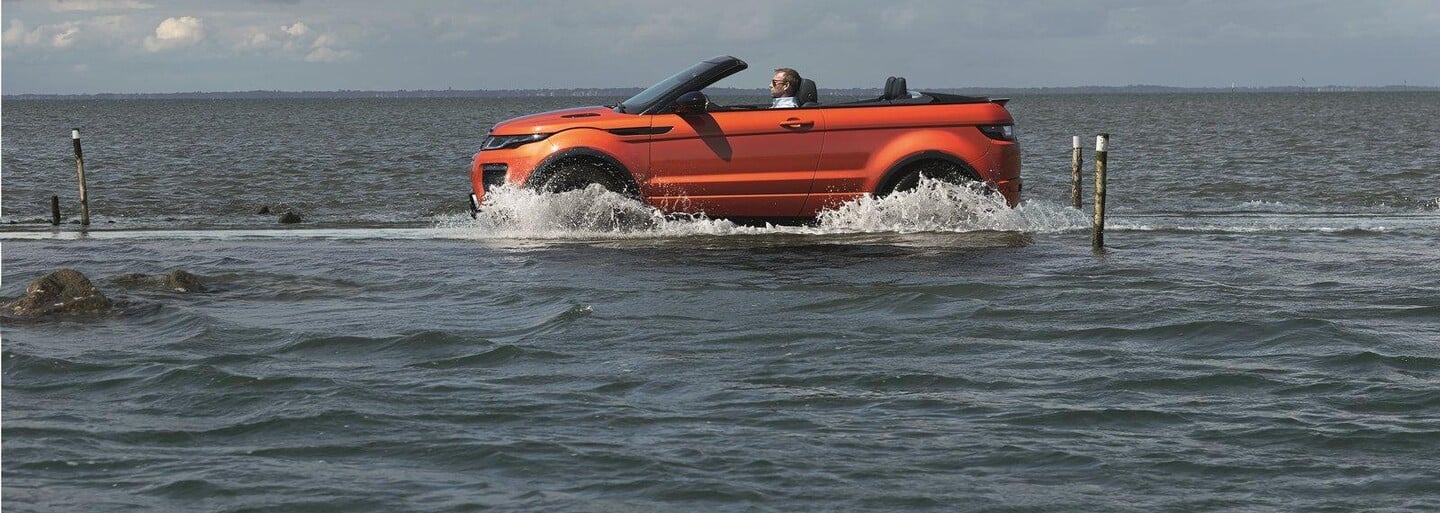 Land Rover odhalil unikátny Evoque Convertible, jedinečné SUV so sťahovacou strechou