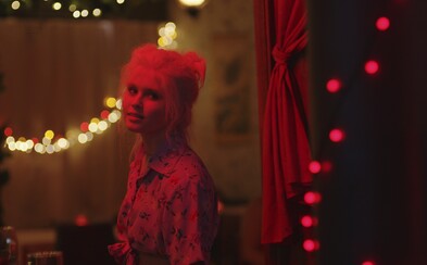 Láska, bolesť, prekážky, ale aj humor, život a smiech. Aj to je divácky hit vľaňajšieho filmového festivalu v Benátkach Láska, bolesť, prekážky, ale aj humor, život a smiech. Aj to je divácky hit vľaňajšieho filmového festivalu v Benátkach