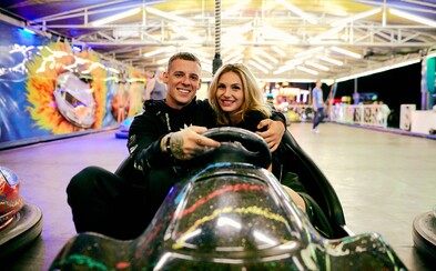 Láska, jídlo, největší český festival a utopená kamera za 150 tisíc korun? Sleduj druhý vlog z Refresher Léta Láska, jídlo, největší český festival a utopená kamera za 150 tisíc korun? Sleduj druhý vlog z Refresher Léta