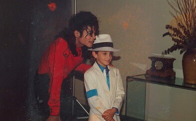 Leaving Neverland je smutným svědectvím o pedofilii, zneužití slávy a narušeném obrazu Michaela Jacksona (Recenze) Leaving Neverland je smutným svědectvím o pedofilii, zneužití slávy a narušeném obrazu Michaela Jacksona (Recenze)