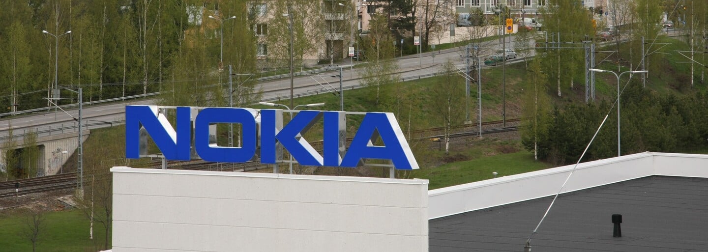 Legenda je späť. Banánová Nokia 8110, ktorá sa objavila aj v Matrixe, sa po rokoch vracia na trh