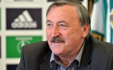 Legendárního fotbalistu Antonína Panenku, který se nakazil koronavirem, propustili z nemocnice Legendárního fotbalistu Antonína Panenku, který se nakazil koronavirem, propustili z nemocnice