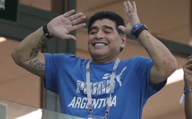 Lekára Diega Maradonu vyšetrujú pre podozrenie zo zabitia. Úrady už nariadili domovú prehliadku Lekára Diega Maradonu vyšetrujú pre podozrenie zo zabitia. Úrady už nariadili domovú prehliadku