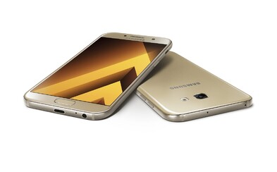Lepší fotoaparáty, odolnost vůči vodě i elegantnější šmrnc. Samsung přináší obnovený Galaxy A3 a Galaxy A5 Lepší fotoaparáty, odolnost vůči vodě i elegantnější šmrnc. Samsung přináší obnovený Galaxy A3 a Galaxy A5