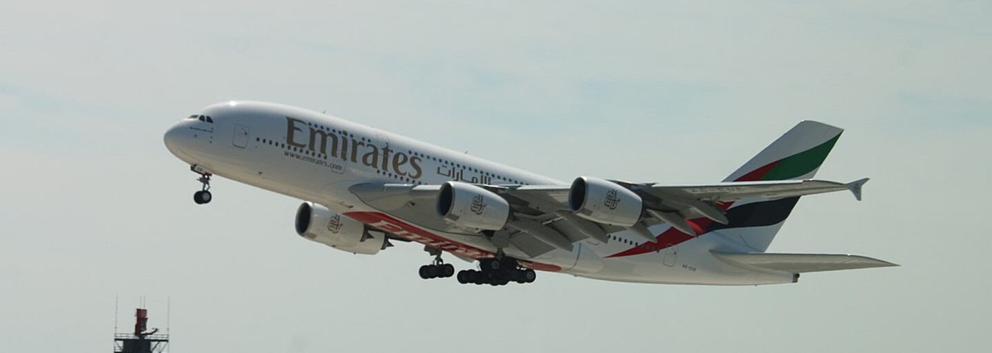 Letecká společnost Emirates představila nový design první třídy. Slibuje virtuální okna, nevídaný komfort a luxus