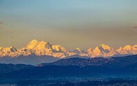 Lidé z Nepálu vůbec poprvé dohlédli až na Mount Everest. Může za to koronavirus