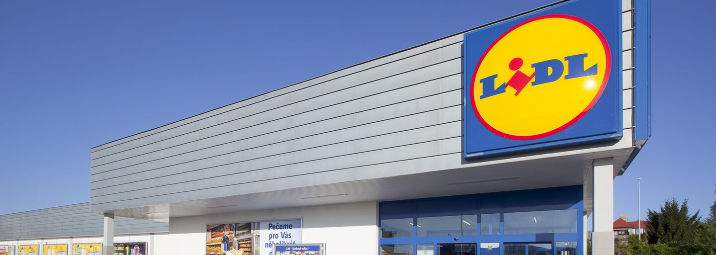 Lidl končí s predajom jednorazových plastov. Slovensko odbremení od 160 ton odpadu ročne