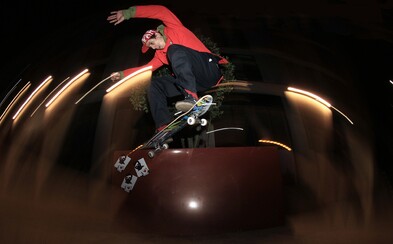 Life is Porno představuje skateovým videem svůj kabát. Prohlédni si nový produkt na záběrech z Londýna Life is Porno představuje skateovým videem svůj kabát. Prohlédni si nový produkt na záběrech z Londýna