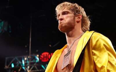 Logan Paul se stal oficiálně wrestlerem, podepsal smlouvu s největší organizací na světě WWE