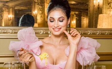 Lucia je učiteľka šarmu, za ktorou chodia členky kráľovskej rodiny i muži na vysokých pozíciách (Rozhovor) Lucia je učiteľka šarmu, za ktorou chodia členky kráľovskej rodiny i muži na vysokých pozíciách (Rozhovor)