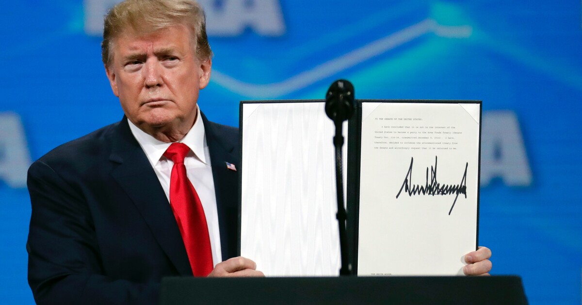 Trump pro něj požaduje trest smrti. Muže, který ubodal ukrajinskou uprchlici, označil za zvíře.