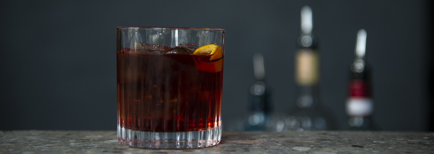 Ľudia nemajú ísť po práci do obchodu, ale na drink, vraví majiteľ pojazdných kaviarní Pán Králiček, ktorý otvára vínový bar After