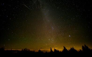 Ľudia si poslednú noc užívali očarujúcu krásu Perzeidov. Toto sú najlepšie fotografie vesmírneho divadla Ľudia si poslednú noc užívali očarujúcu krásu Perzeidov. Toto sú najlepšie fotografie vesmírneho divadla