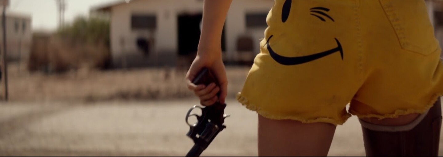Ľudožrúti v podaní Aquamana a Johna Wicka verzus pekné mladé dievča. Taký je dystopický thriller The Bad Batch