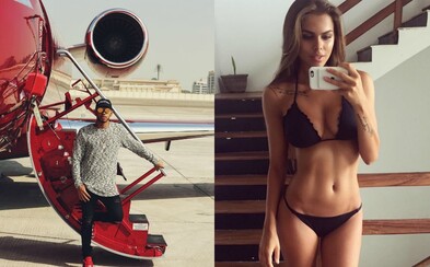 Luxusné autá, pompézne sídla či krásne ženy. Piloti F1 majú kráľovské príjmy, a tak si život užívajú plnými dúškami Luxusné autá, pompézne sídla či krásne ženy. Piloti F1 majú kráľovské príjmy, a tak si život užívajú plnými dúškami