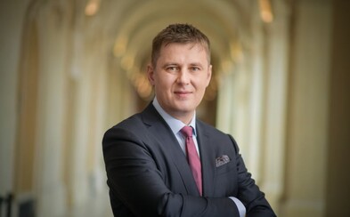 Má devítiletá dcera si uvědomuje dopad klimatických změn více než řada politiků, říká Tomáš Petříček (Rozhovor) Má devítiletá dcera si uvědomuje dopad klimatických změn více než řada politiků, říká Tomáš Petříček (Rozhovor)