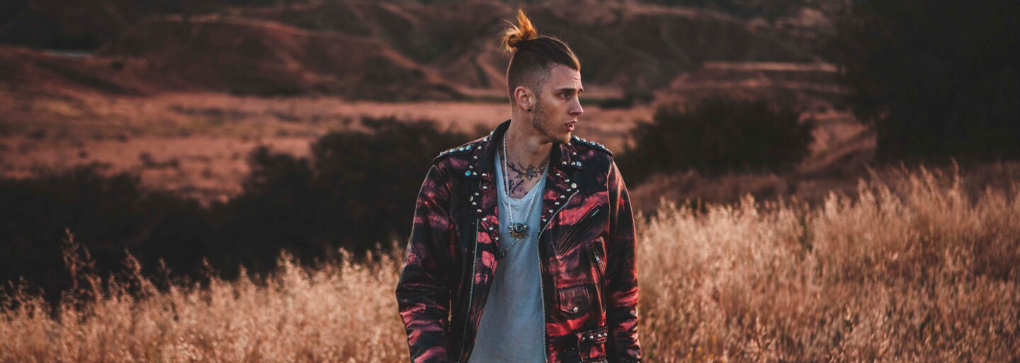 Machine Gun Kelly otestuje v Prahe svoj slovný guľomet už 22. novembra!
