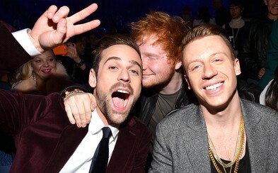 Macklemore a Ryan Lewis jsou zpět se skladbou Growing Up, na níž hostuje Ed Sheeran Macklemore a Ryan Lewis jsou zpět se skladbou Growing Up, na níž hostuje Ed Sheeran