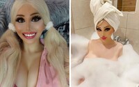 Maďarka, ktorá vďaka 10 plastickým zákrokom vyzerá ako Barbie, tvrdí, že je príliš sexy pre prácu