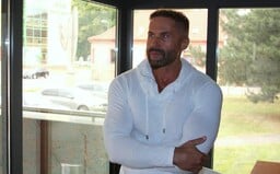 Mafián Reichel: Keď som vošiel do miestnosti, Černákovci mu rezali hlavu