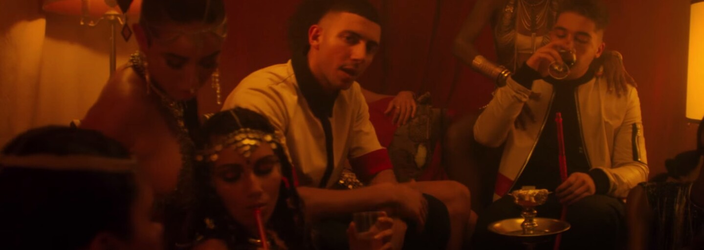 Majid Jordan a bradatý Drake sa obklopili krásnymi ženami v klipe na výbornú pieseň My Love
