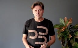 Majiteľ cestovky Bubo Fellner sa ospravedlnil za video, v ktorom vyzýval, aby sme odcestovali do teplých krajín