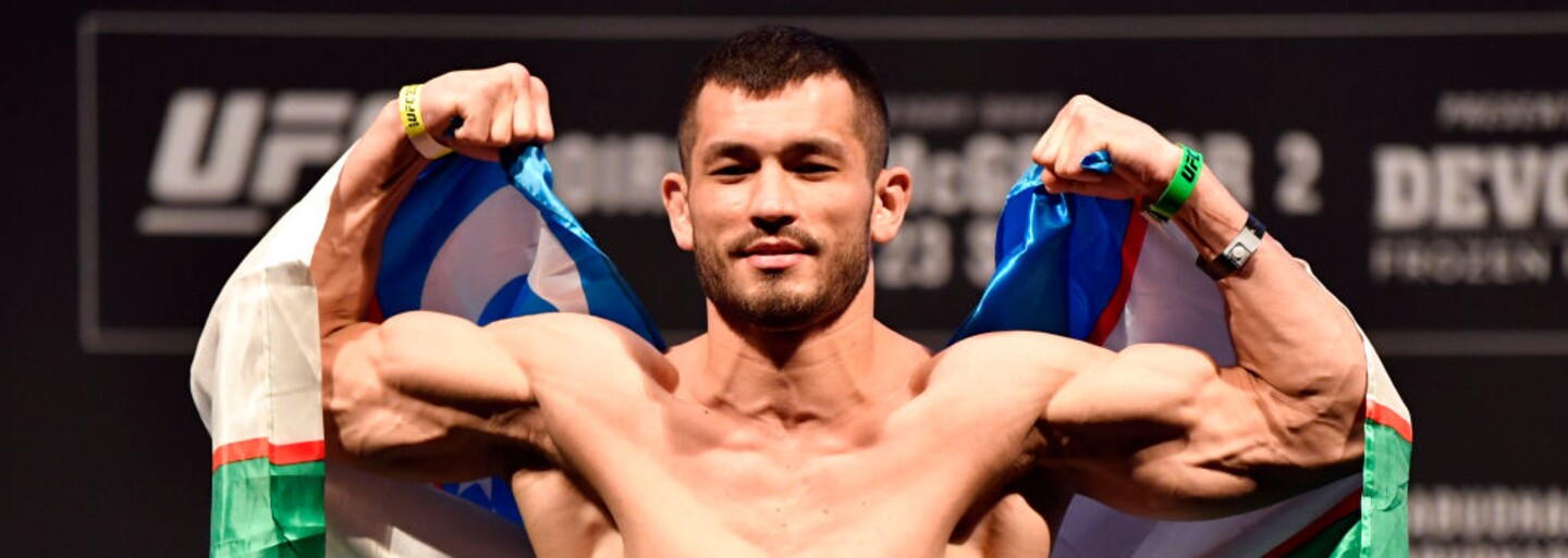 Makhmud Muradov prišiel o európske víza, vraj je nebezpečný pre Česko. MMA zápasník tak nemôže cestovať za dcérou