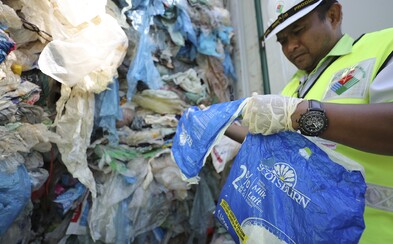 Malajzia nechce byť skládkou odpadu. 150 kontajnerov s plastmi poslala do pôvodných krajín Malajzia nechce byť skládkou odpadu. 150 kontajnerov s plastmi poslala do pôvodných krajín