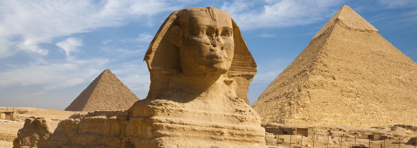 Málo vídané fotografie nejznámější sfingy světa zaujmou každého nadšence historie. Jak vypadal symbol Egypta před desítkami let?