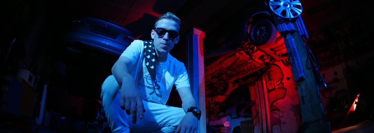 Maniak se navzájem dissuje s MC Geyem na skladbě z nadcházejícího mixtapu. Kdo z ostré slovní výměny odešel jako vítěz?
