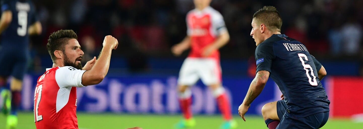 Marco Verratti z PSG je absolútnym majstrom Water Bottle Flip Challenge. Vo včerajšom zápase proti Arsenalu to len potvrdil